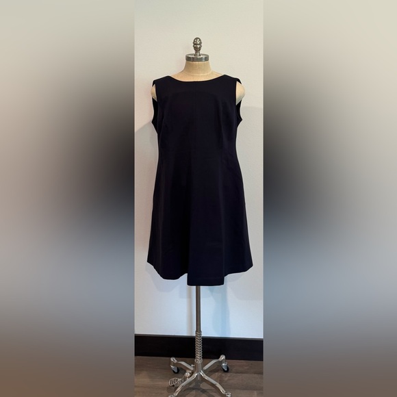 SPANX Classic Black A-Line Skirt - Picture 1 of 5
